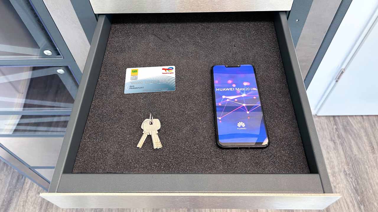 ecos_drawer_personal_belongings_kit_1280x720