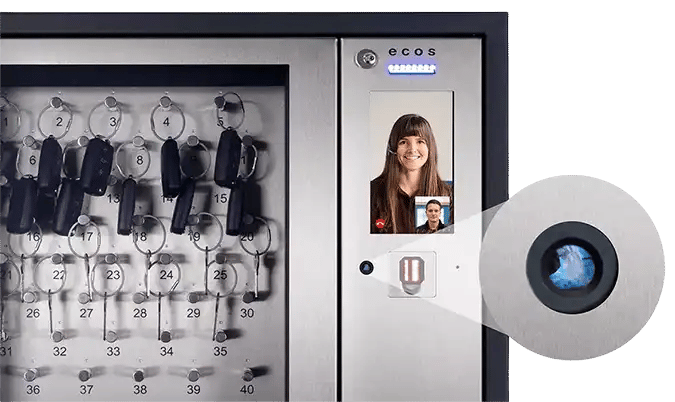 Integrated_camera_on_the_key_cabinet_675