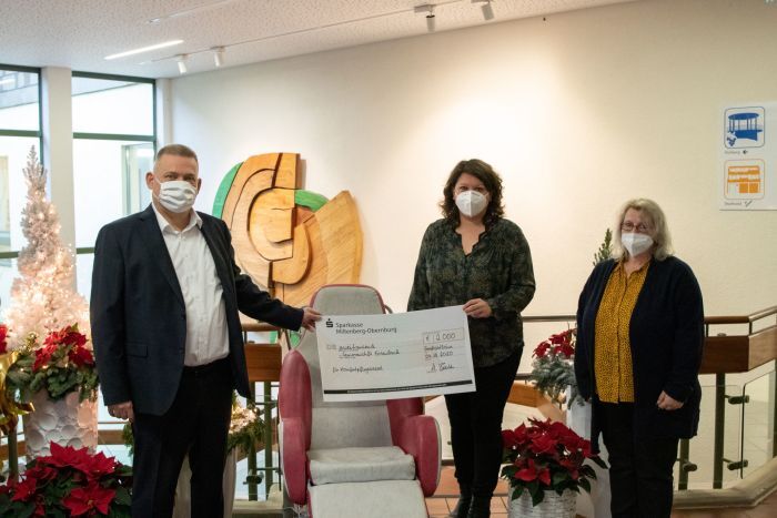 eccossystems_spendenuebergabe_sensiorenstift_erlenbach-scaled