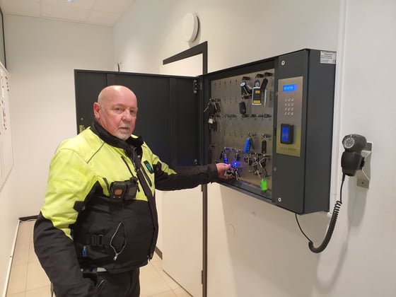 SE-Parkering-Malmo-key-cabinet-with-alcohol-test