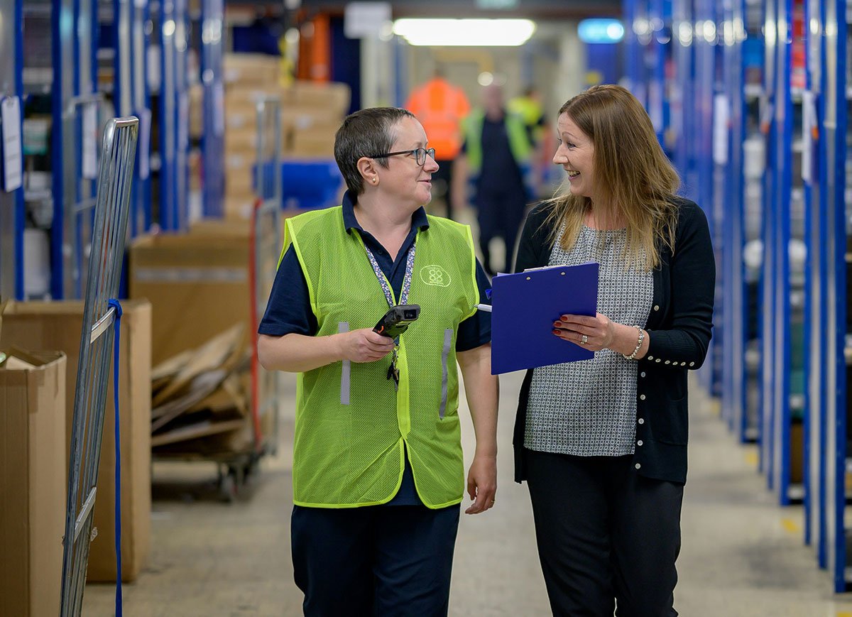 Warehouse-employees