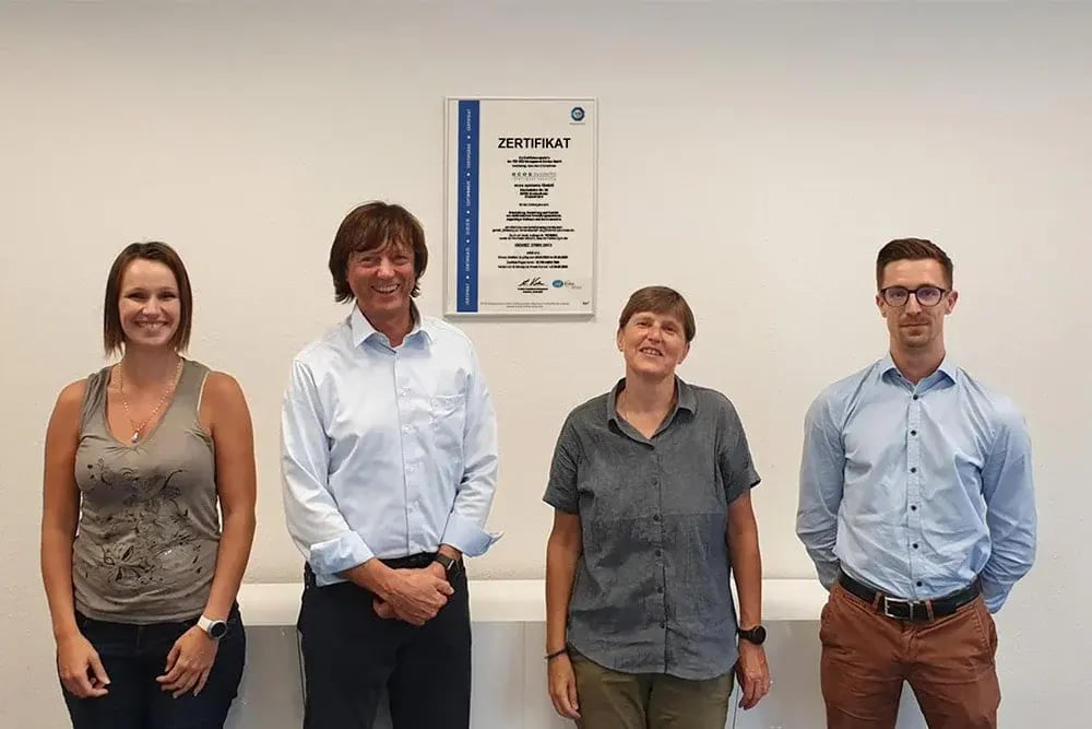 ecossystems_iso27001_audit_tuvsud_zertifikatsubergabe