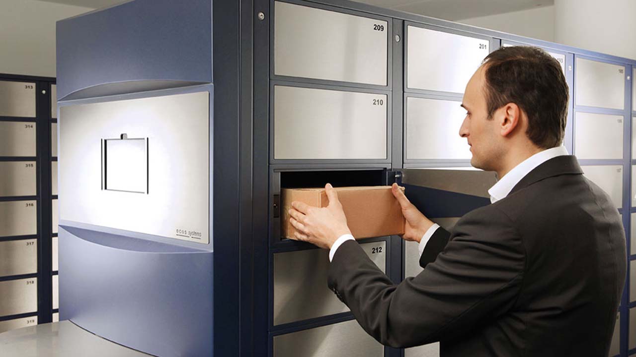 ecos_locker_putting_in_a_parcel_1280x720