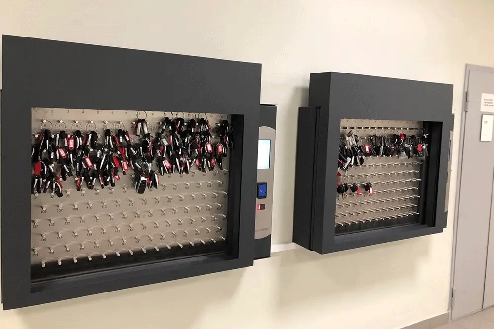 key-control-cabinets-with-roller-blinds
